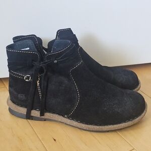 Born Calyn Black Suede Ankle Boots Lace Wrap Side Zip Women’s 8